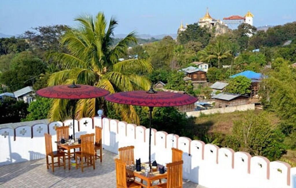 Myat Nan Taw Hotel Loi-kaw Exterior foto
